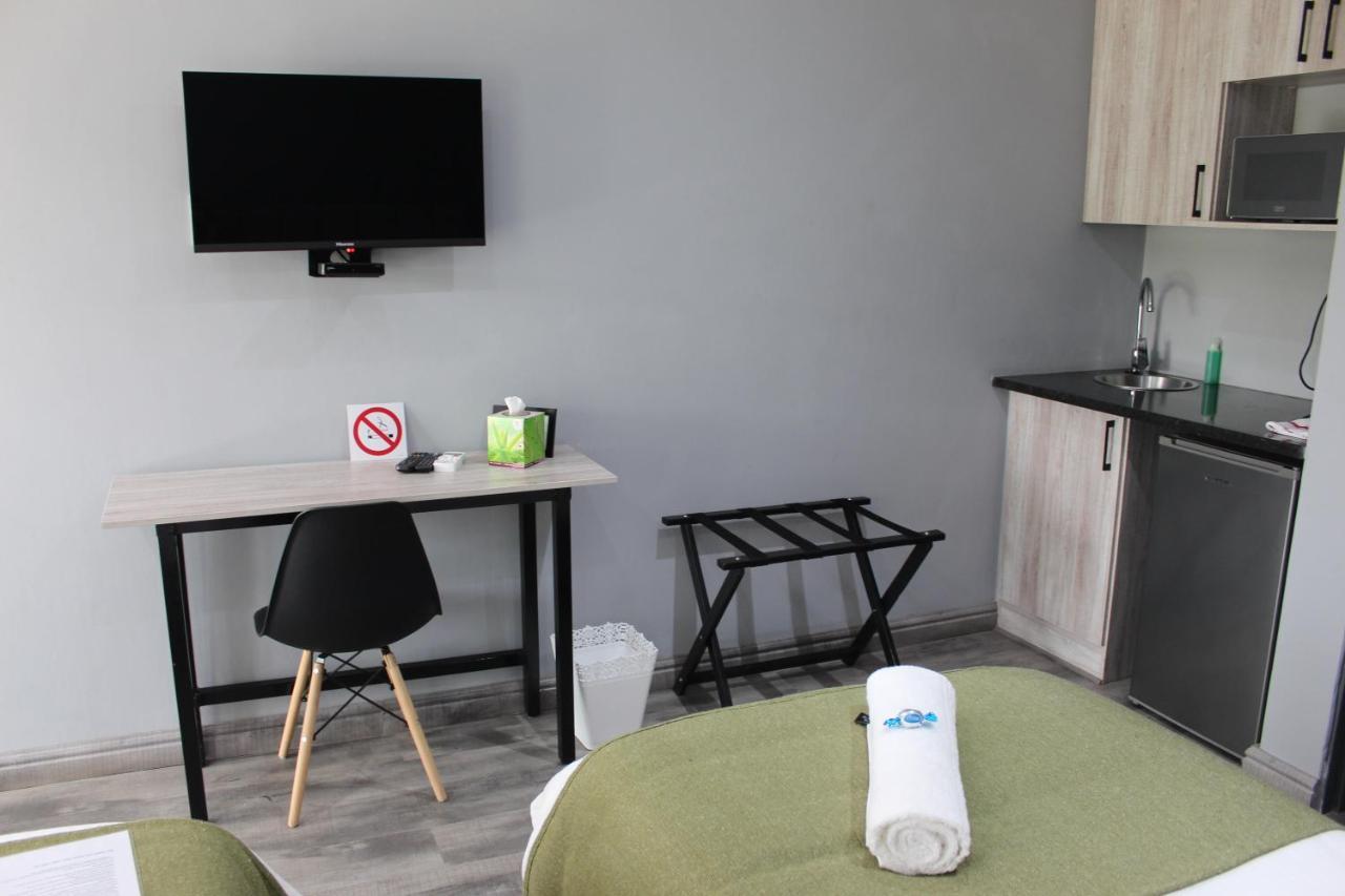 At The River Guest House Kroonstad Ngoại thất bức ảnh