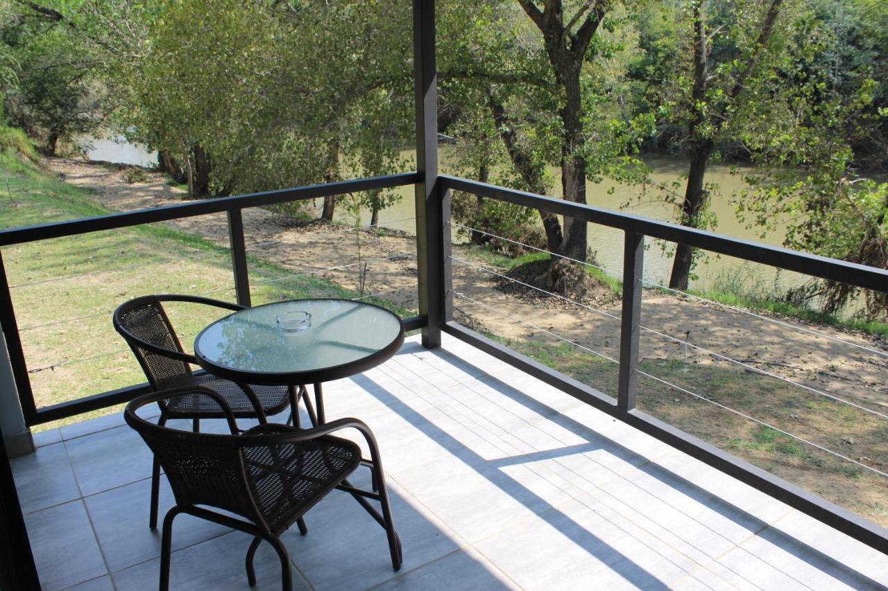 At The River Guest House Kroonstad Ngoại thất bức ảnh
